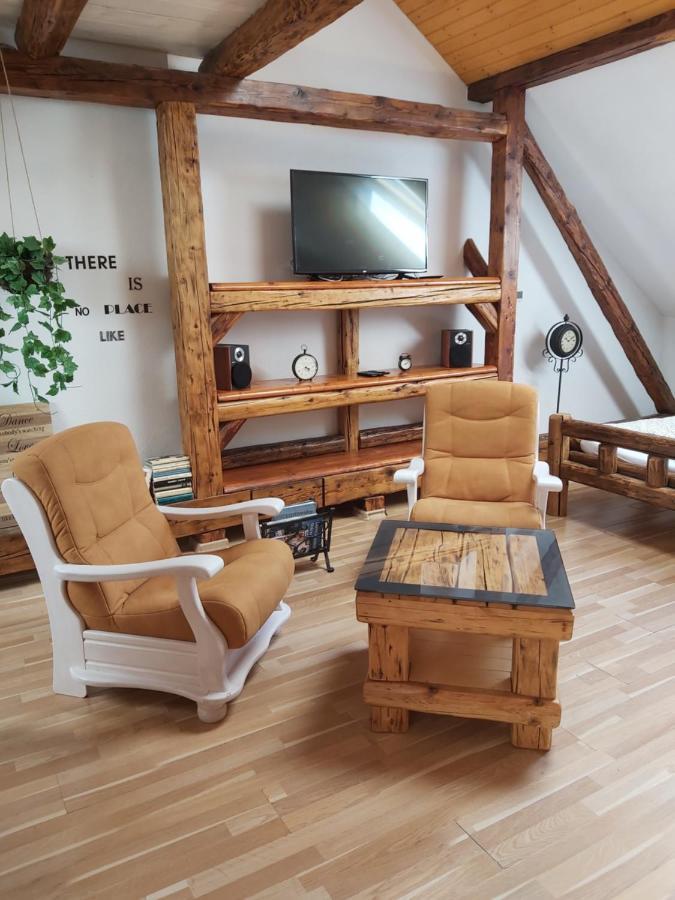 Apartman Sarah Noemi, 100 M Skibus Jasna Apartment ลิฟตอฟสกีมิคูลาช ภายนอก รูปภาพ