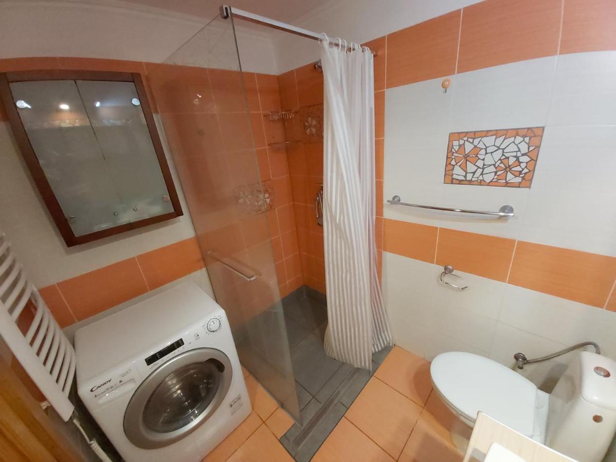 Apartman Sarah Noemi, 100 M Skibus Jasna Apartment ลิฟตอฟสกีมิคูลาช ภายนอก รูปภาพ