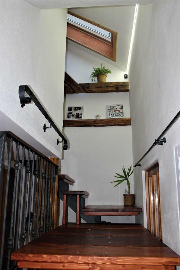 Apartman Sarah Noemi, 100 M Skibus Jasna Apartment ลิฟตอฟสกีมิคูลาช ภายนอก รูปภาพ